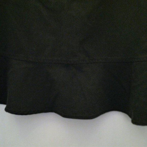 Straight Skirt w/Peplum Flounce & Wide Belt Loops - Picture 2 of 4